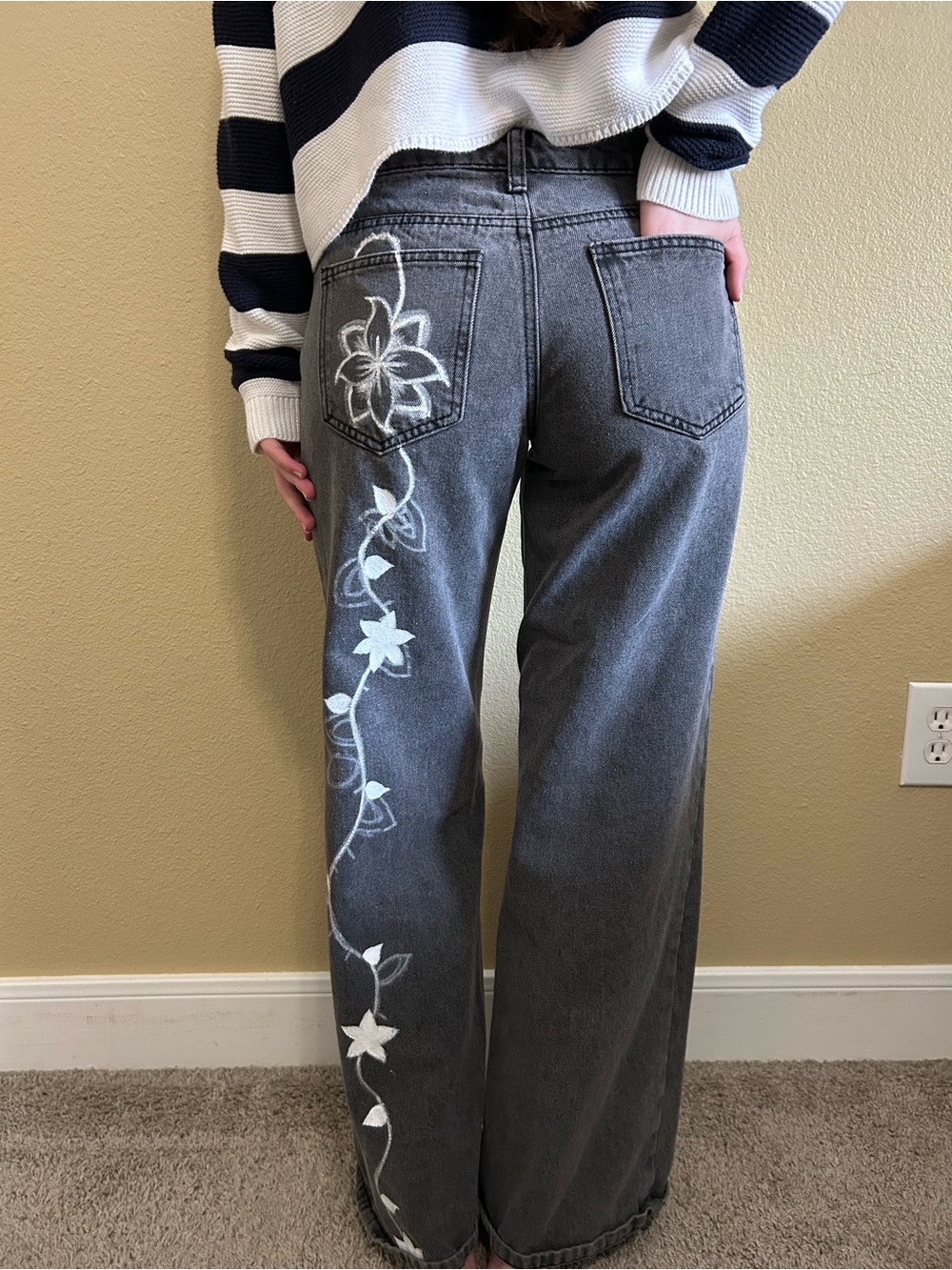 Edikted Women's Flare Jeans - Charcoal